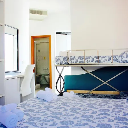 President Pool & Room-3