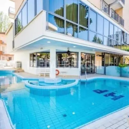 President Pool & Room-2